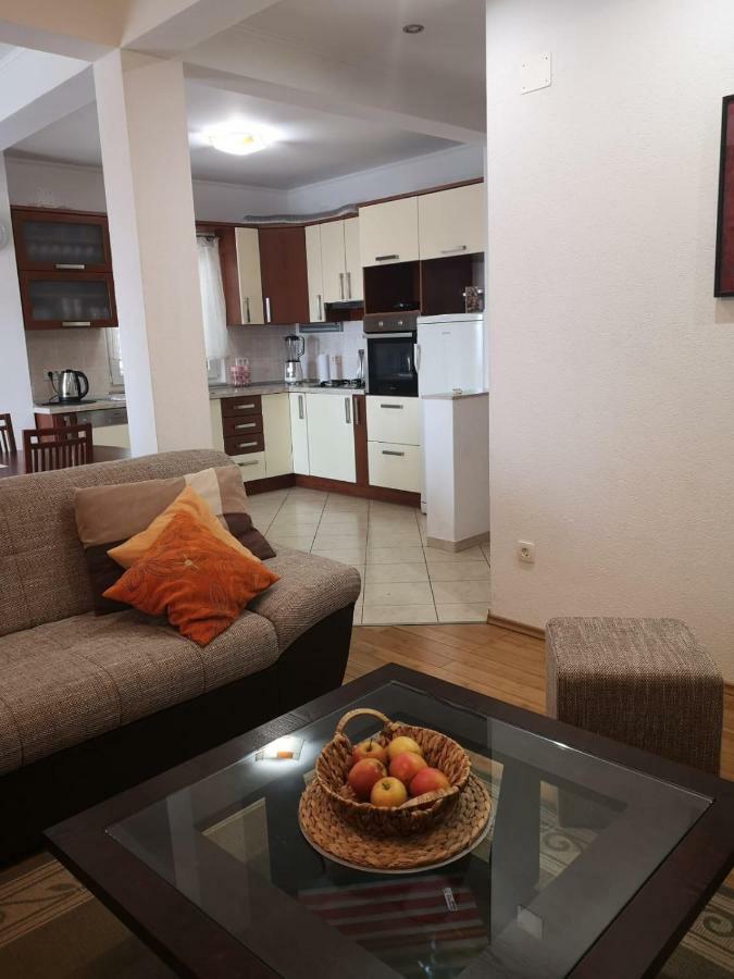 Apartman Roza Ploce  Buitenkant foto