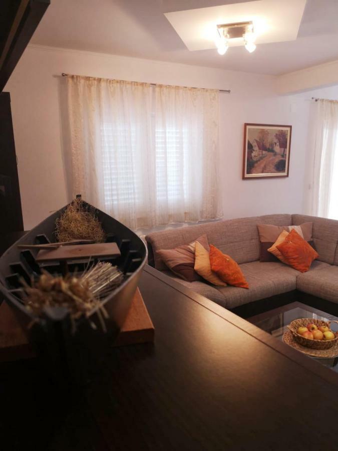 Apartman Roza Ploce  Buitenkant foto
